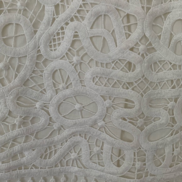 Off white straight Club Monaco mini skirt - Picture 2 of 3